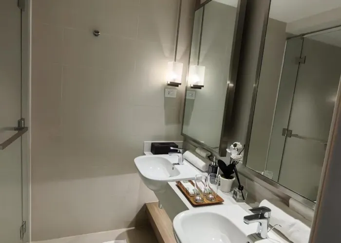 Acqua Private Residences Hotel 5*